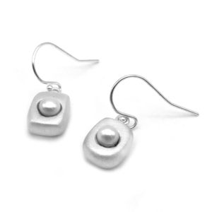 Silver Pearl Earrings White